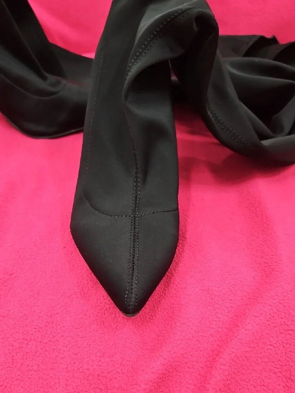 Black Pointed Toe Stiletto Knee-High Boots - Women